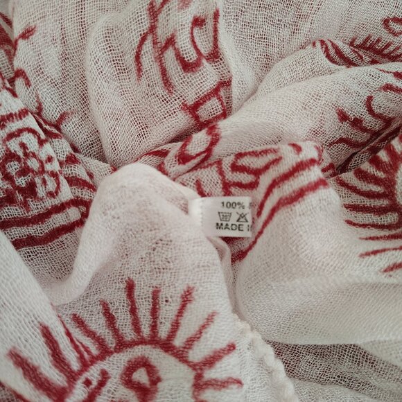 Beautiful Shawl/Wrap - 100% Rayon - White & Brick Red - All Weather - Picture 2 of 4